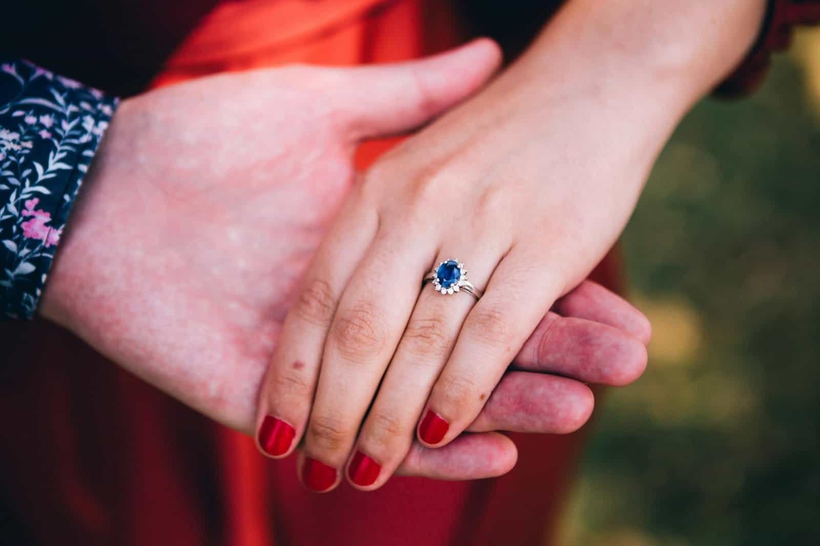 You are currently viewing Blue Diamond Engagement Rings: Rare Gems for One-of-a-Kind Love Stories