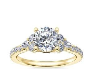 Read more about the article Cluster Engagement Rings: Explore Blue Nile’s Finest