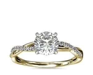 Read more about the article Gold Engagement Rings for Women: A Symbol of Eternal Warmth
